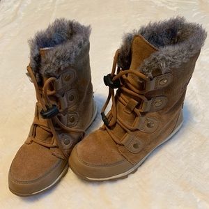 Sorel girls boots size 1